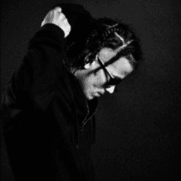 DeivinLIVE avatar