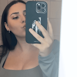 selinadisaa avatar