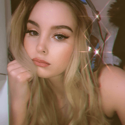 Curelyy avatar