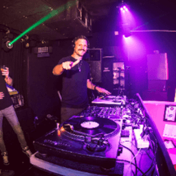 TroneDJ avatar