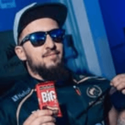 Lomazzi_ avatar