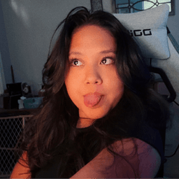 hollyhoa avatar