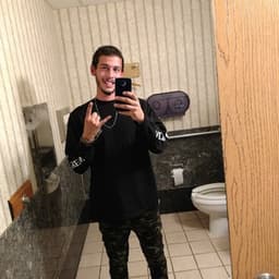 BREADWINNER4209 avatar