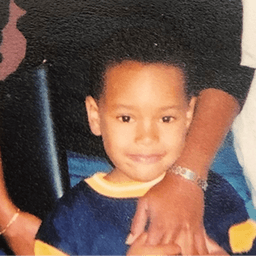 sneakyytre avatar