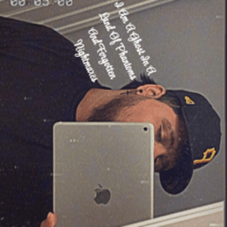 TheyLuvMxnny avatar
