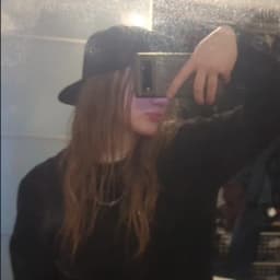 summeristhebomb avatar