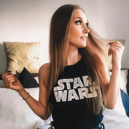 LadyOnlyFails avatar