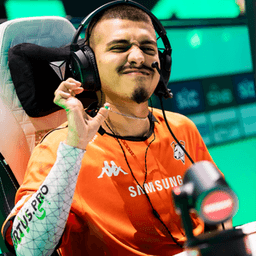 EmSage avatar