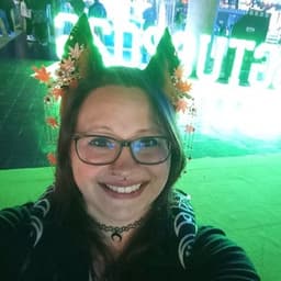 SOPHIElfaeltig avatar