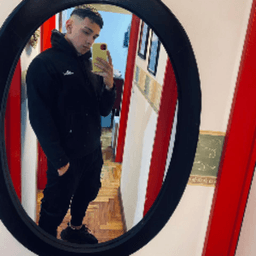 simonvlb21 avatar