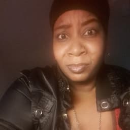 QueenShutItDown avatar