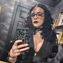 your_gothmommy avatar