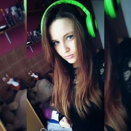 TheFoxiiie avatar